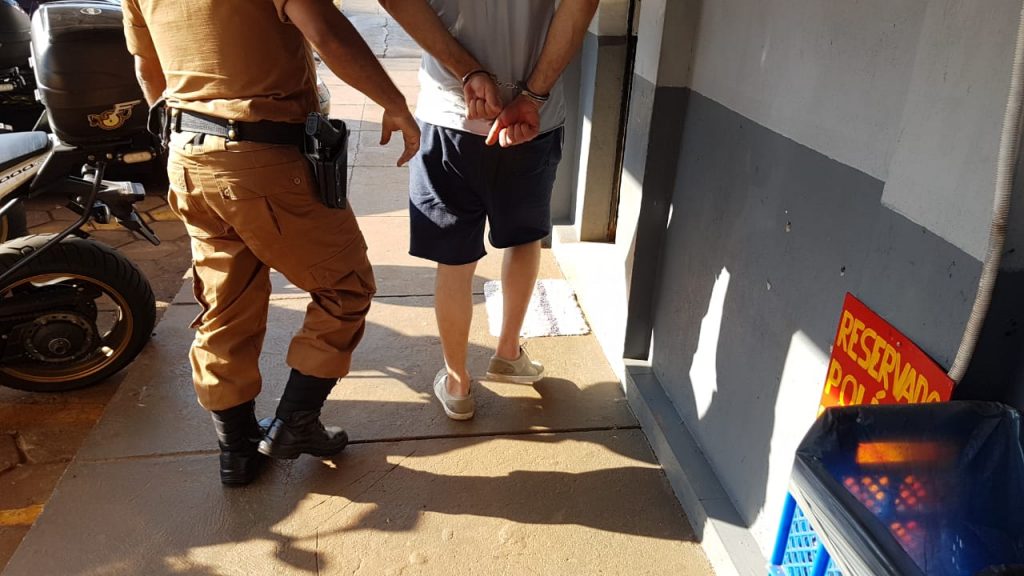 Homem flagrado com Audi roubado é preso pela Polícia Militar