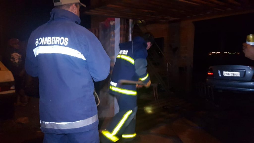Homens são atacados por Pitbull no Jardim Melissa