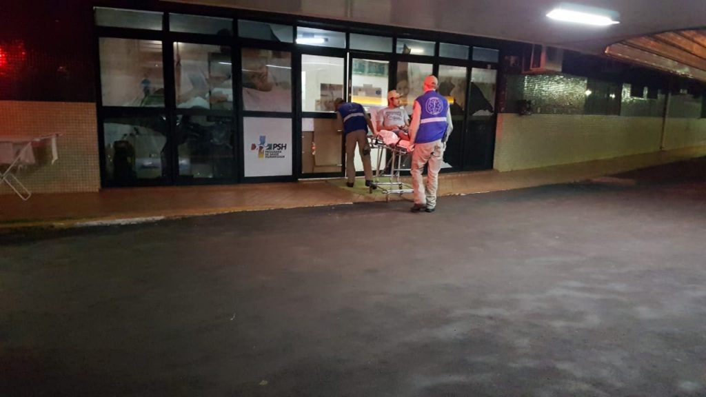 Jovem que sofreu queda de moto é encaminhado pelo Siate a UPA Tancredo
