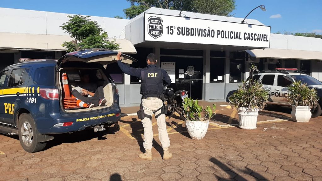 Adolescente apreendido com maconha na BR-163 teria saído de Cascavel