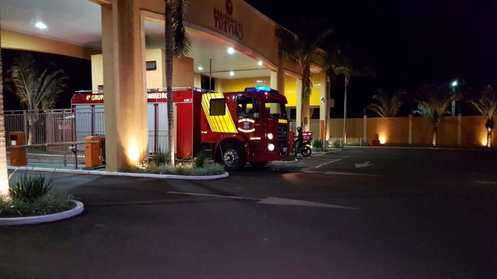 Cobra é capturada no Residencial Treviso