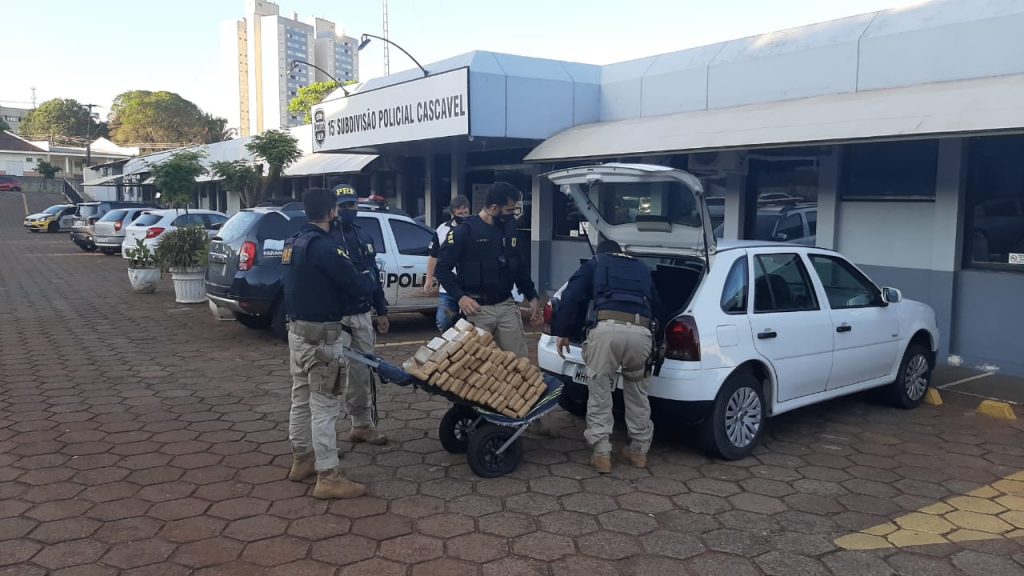 Detido e maconha apreendida pela PRF na BR-163 são encaminhados a 15ª SDP