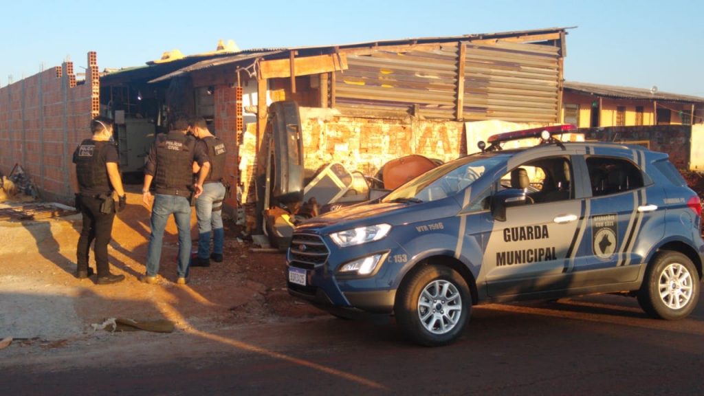 Polícia Civil cumpre mandados de prisão e de busca e apreensão em Londrina