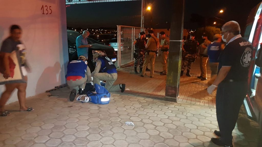Homem é baleado em assalto no Bairro Parque São Paulo