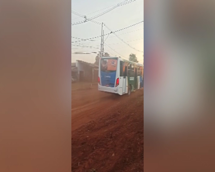 Poeira causa transtornos em trecho de obras no Brasmadeira