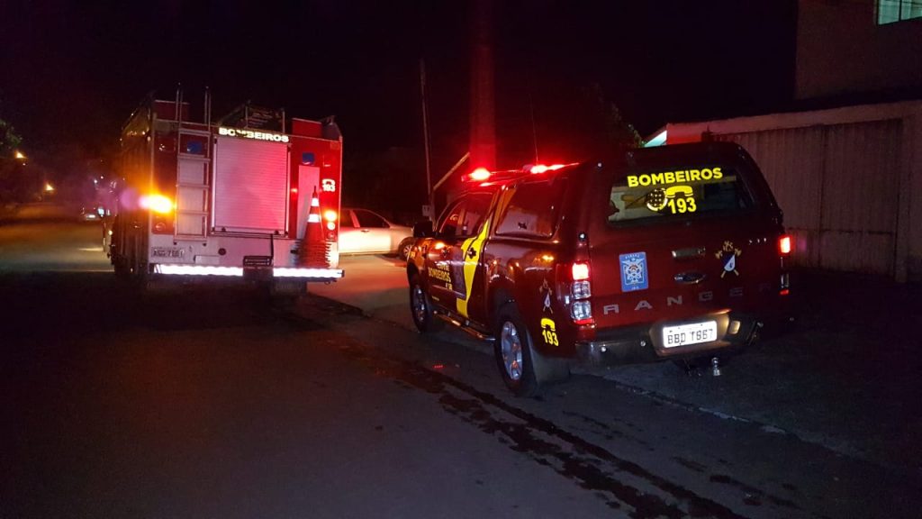 Homem é socorrido pelo Corpo de Bombeiros em residência no Bairro São Cristóvão