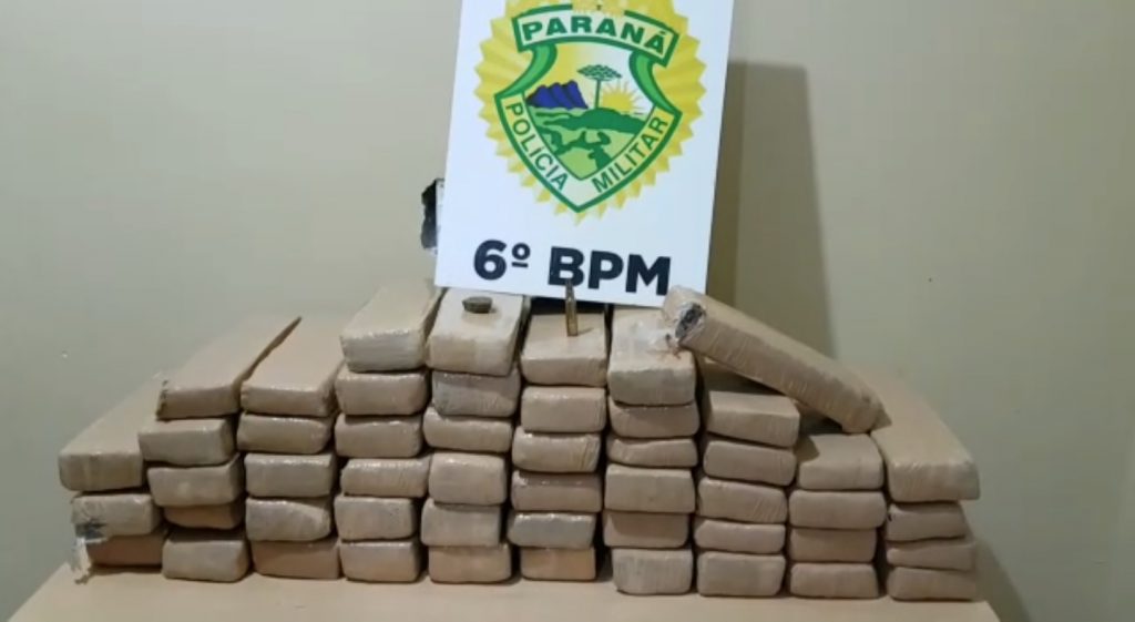 Polícia Militar apreende 51 tabletes de maconha no Interlagos