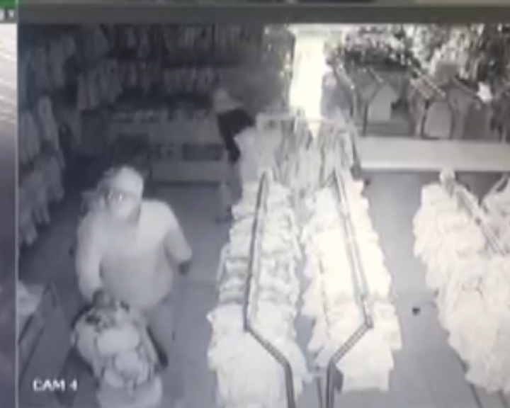 Criminosos invadem loja de produtos infantis e deixam R$ 15 mil em prejuízo