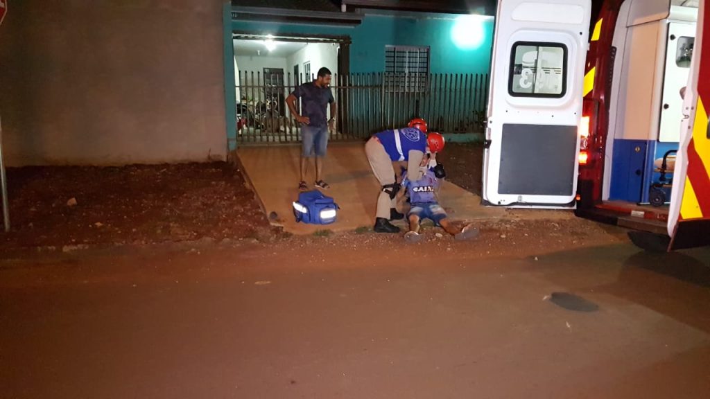 Ciclista fica ferido ao se envolver em colisão com moto no Jardim Veneza