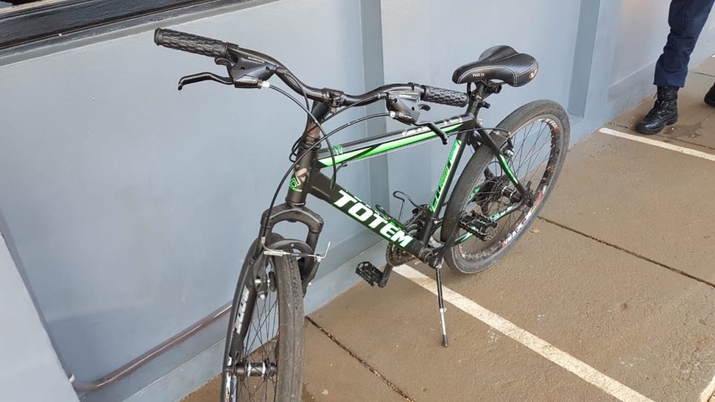 Bicicleta que havia sido furtada é localizada e levada pela GM à delegacia Bicicleta que havia sido furtada é localizada e levada pela GM à delegacia
