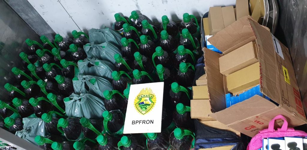 Azeite e eletrônicos são apreendidos pelo BPFron na BR-369, em Corbélia