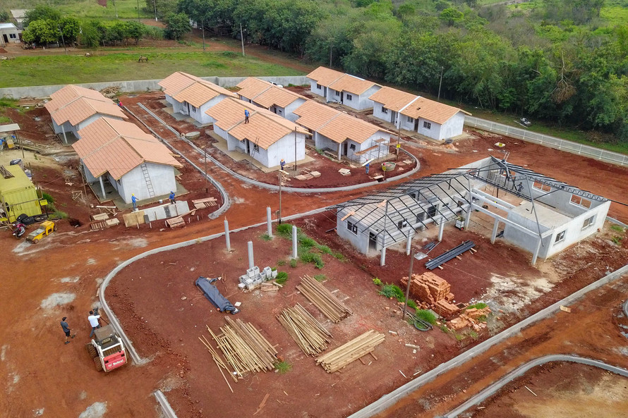 Começa a construção de condomínio do idoso em Irati