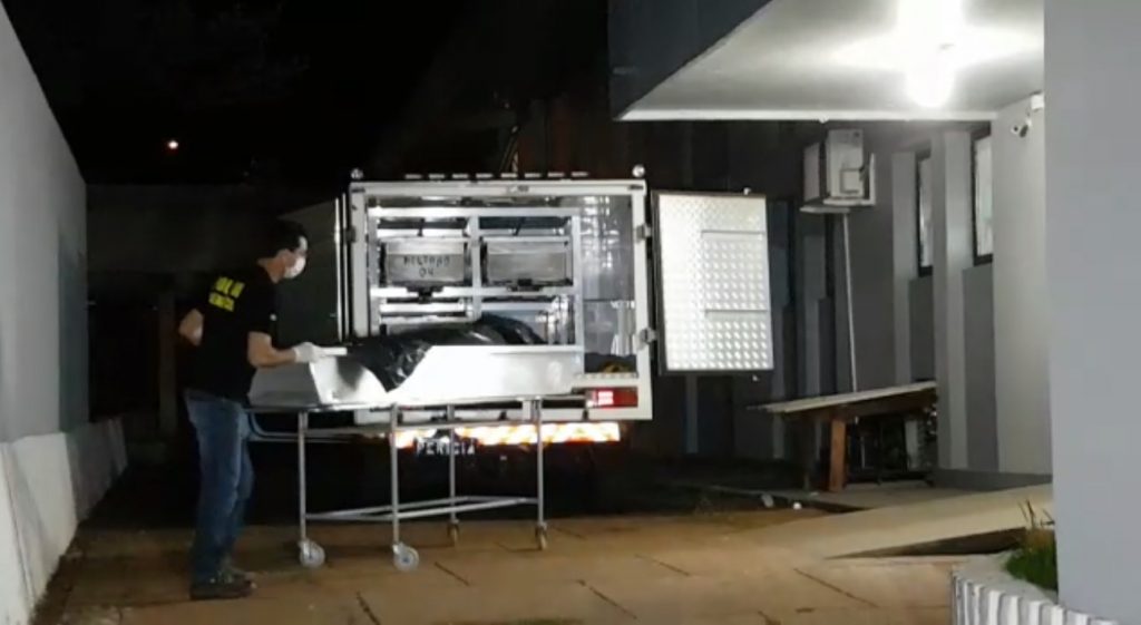 Corpo de ciclista que morreu atropelado na BR-277 é levado ao IML