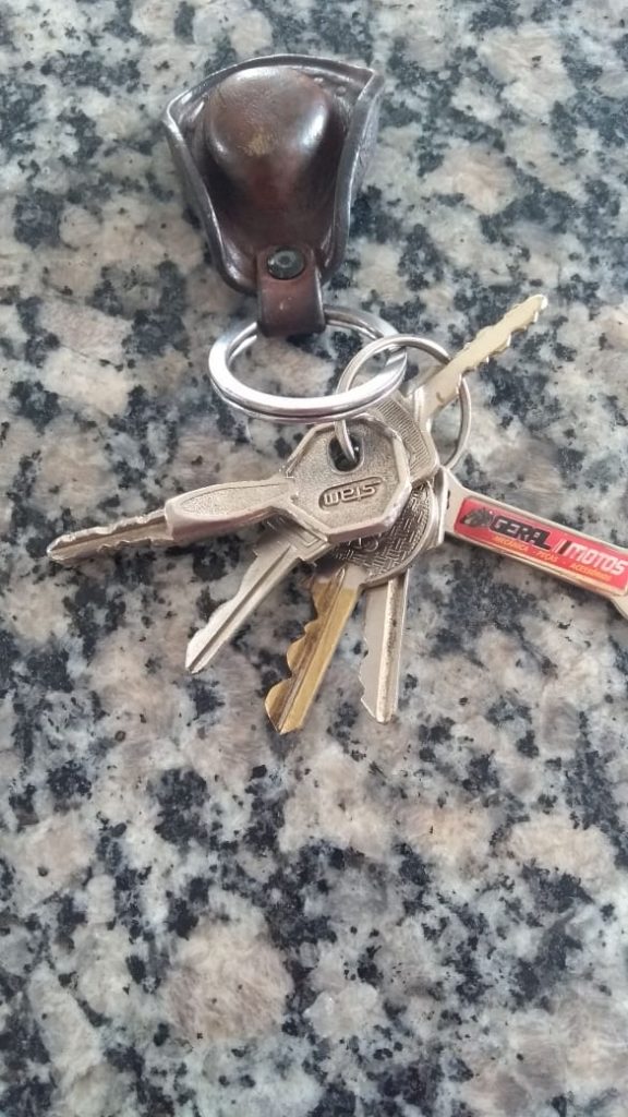 Chaves foram encontradas na Rua Jacarezinho
