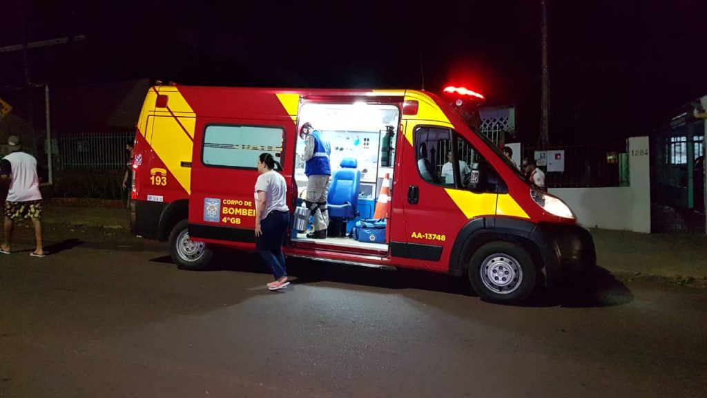 Jovem de 19 anos fica ferido em acidente na Rua Europa