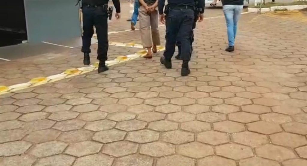 Homem é levado à Delegacia pela GM e Polícia Civil
