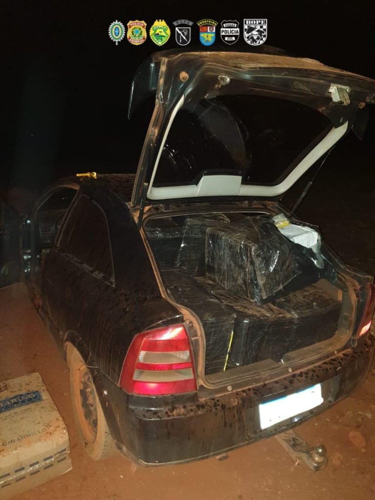 Carro carregado com agrotóxicos é apreendido na Operação Hórus, em Terra Roxa
