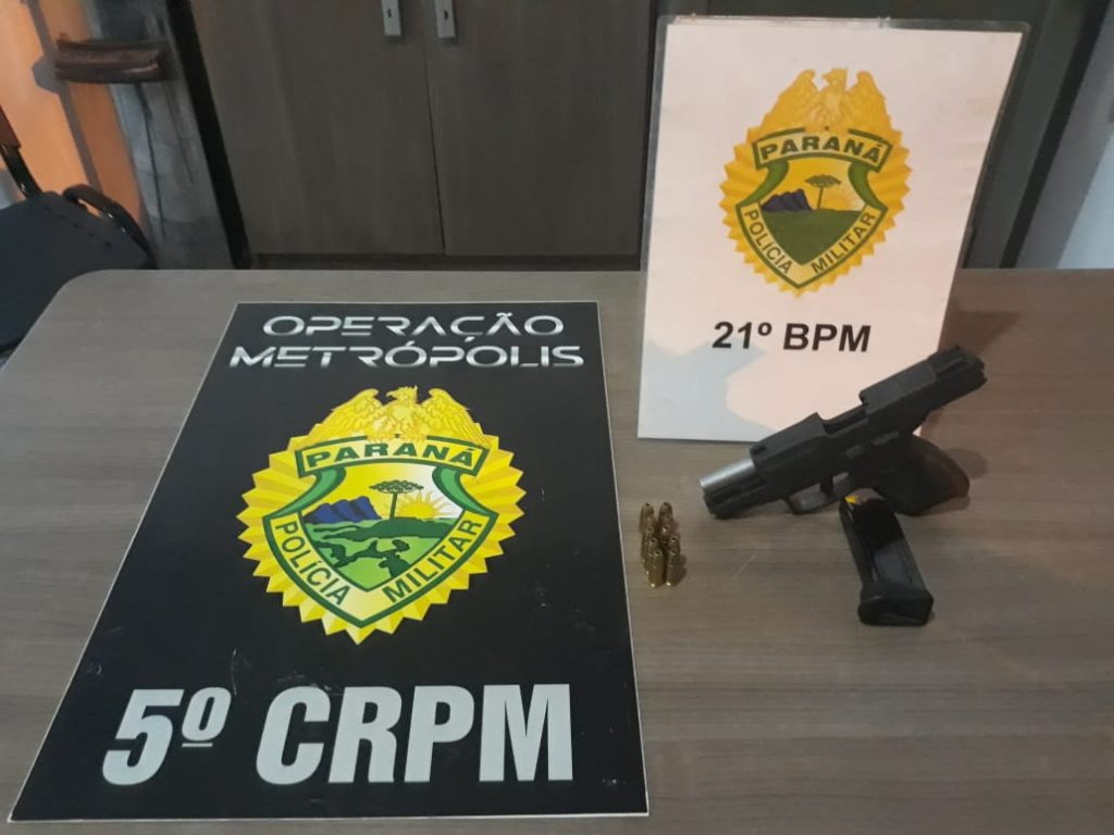 Após briga generalizada em bar, Polícia Militar prende envolvidos e apreende pistola calibre 9 mm