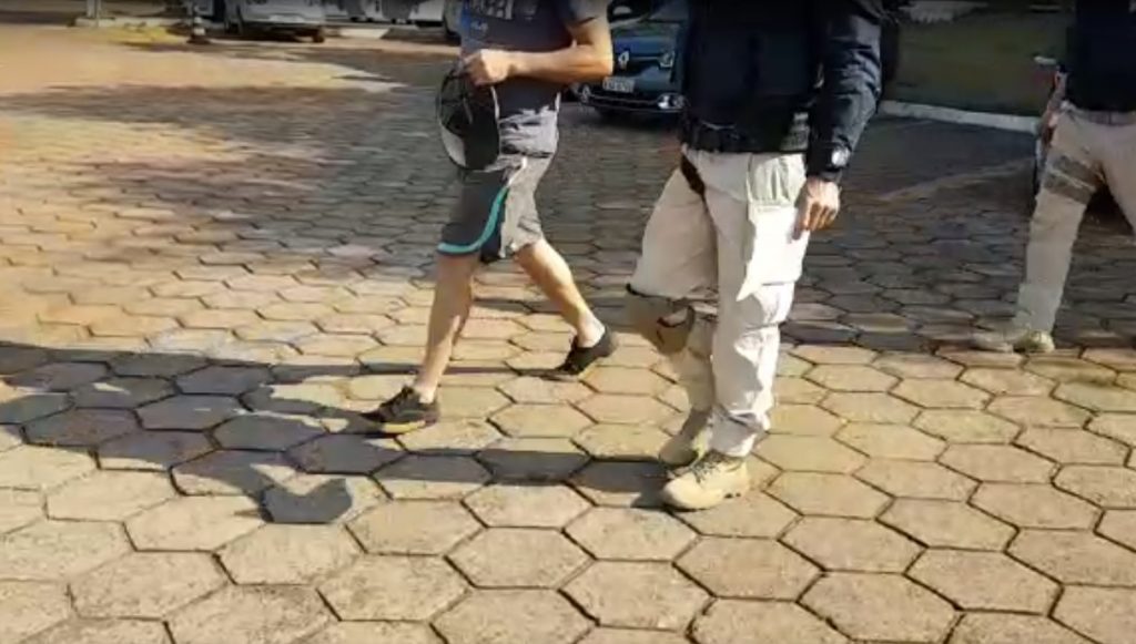 Devendo R$ 83 mil de pensão, homem é preso na BR-277