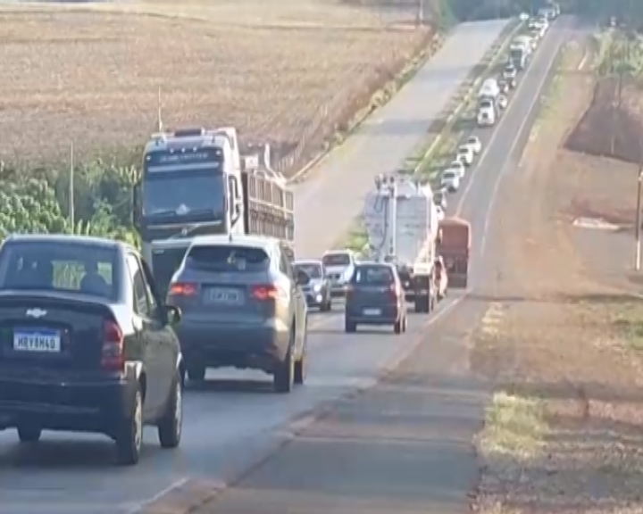Movimentação é intensa na BR-163 entre Capitão e Santa Lúcia