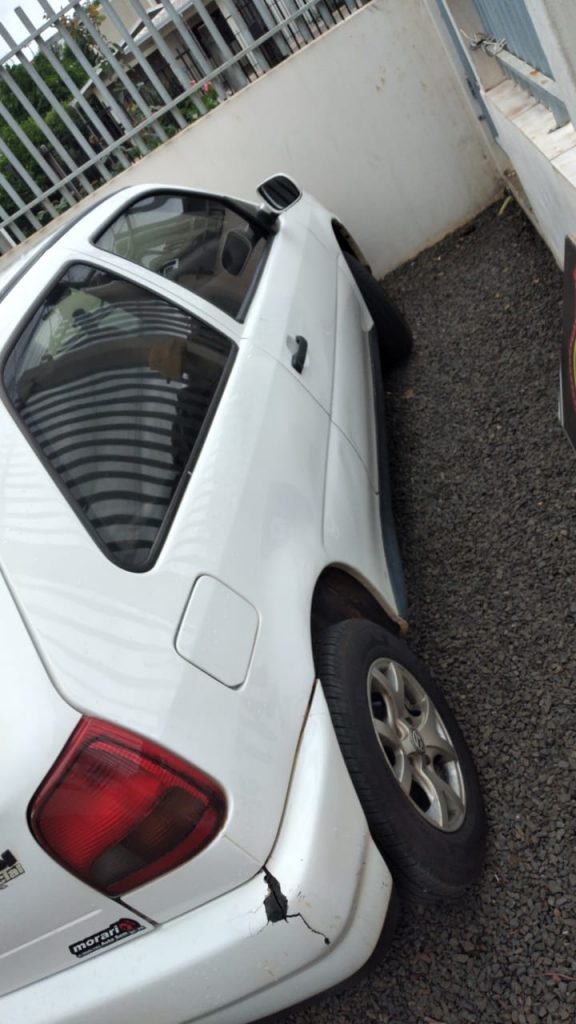 Gol branco foi furtado no Bairro Clarito