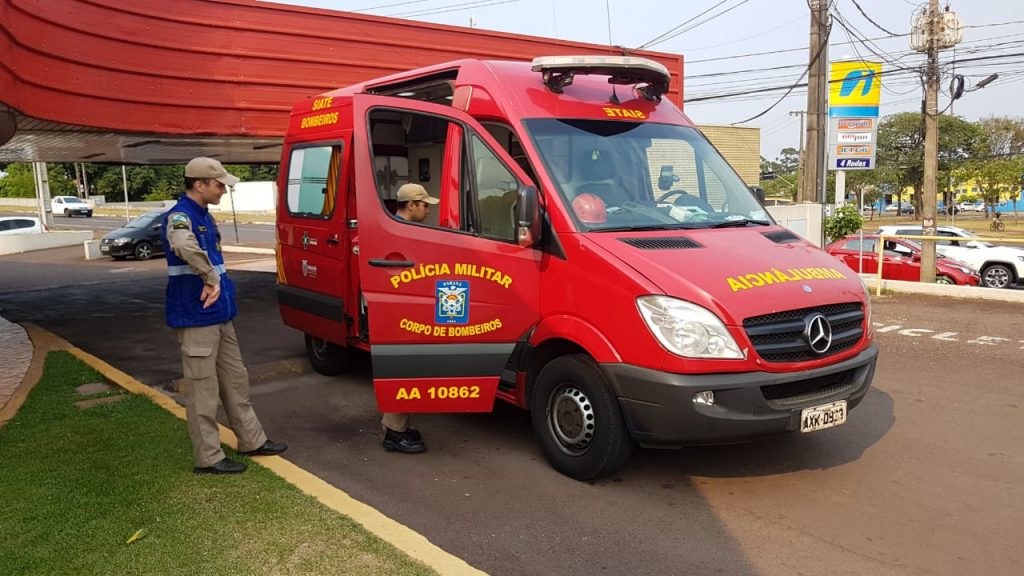Homem sofre queda e é levado à UPA Tancredo Neves