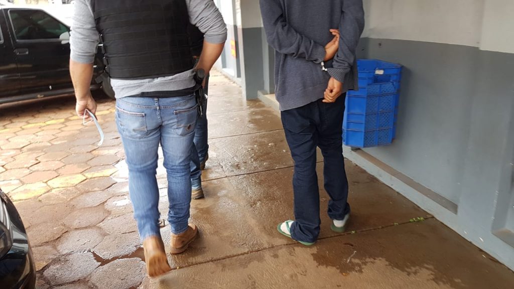 Jovem de 18 anos que era procurado pela Justiça é detido em ação da PM