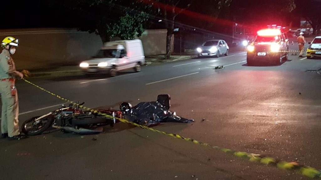 Motociclista morre em grave acidente na Rua Erechim