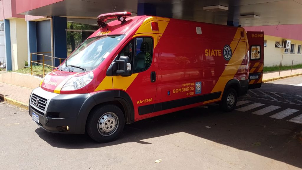 Criança de 5 anos fica ferida ao sofrer queimadura com água quente