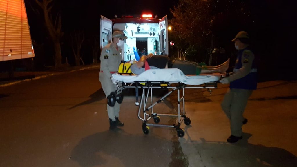 Homem é socorrido ao sofrer queda e bater a cabeça no Cataratas
