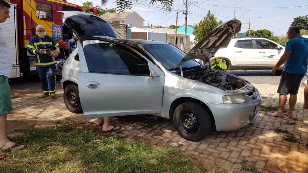 Celta pega fogo no Bairro Universitário