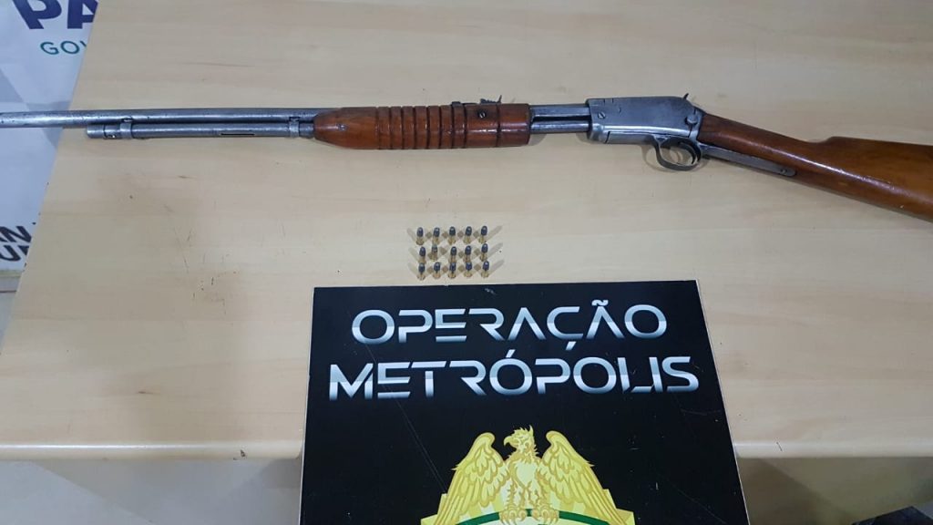 Operação Metrópolis III: PM detém homem com arma de fogo e munições