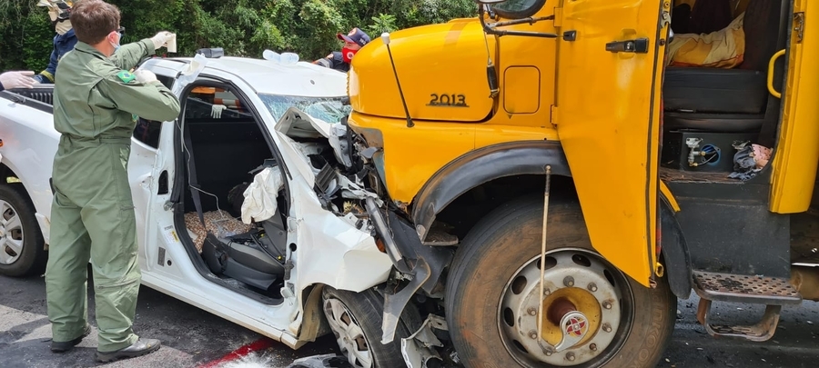 Motorista fica gravemente ferido em acidente na PR-090