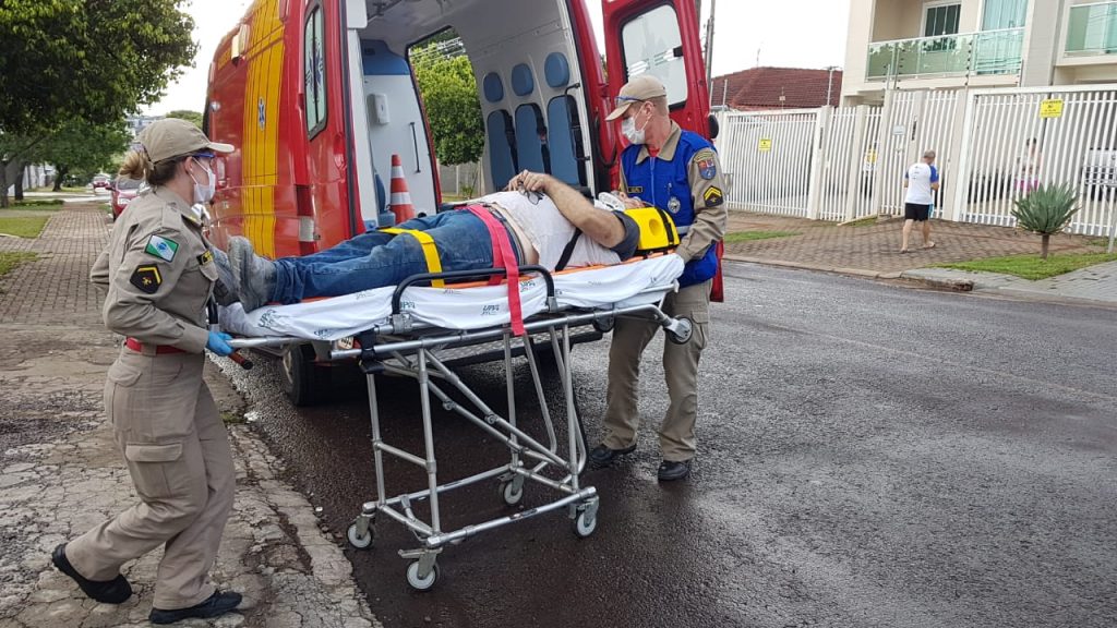Homem fica ferido ao ser atingido por barra de ferro no Tropical