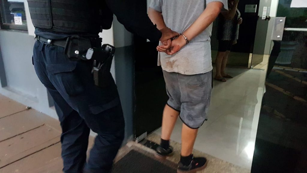 Jovem descumpre medida protetiva e acaba preso no Bairro Floresta