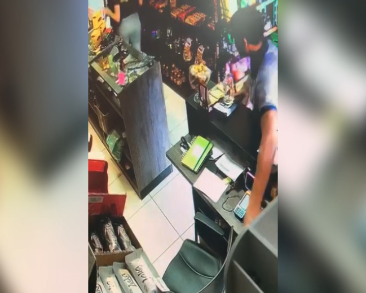 Aparelho celular é furtado em empresa no Bairro Alto Alegre