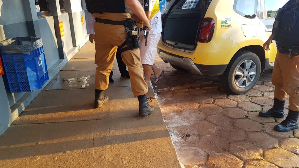 Homem é detido com revólver e munições em Juvinópolis