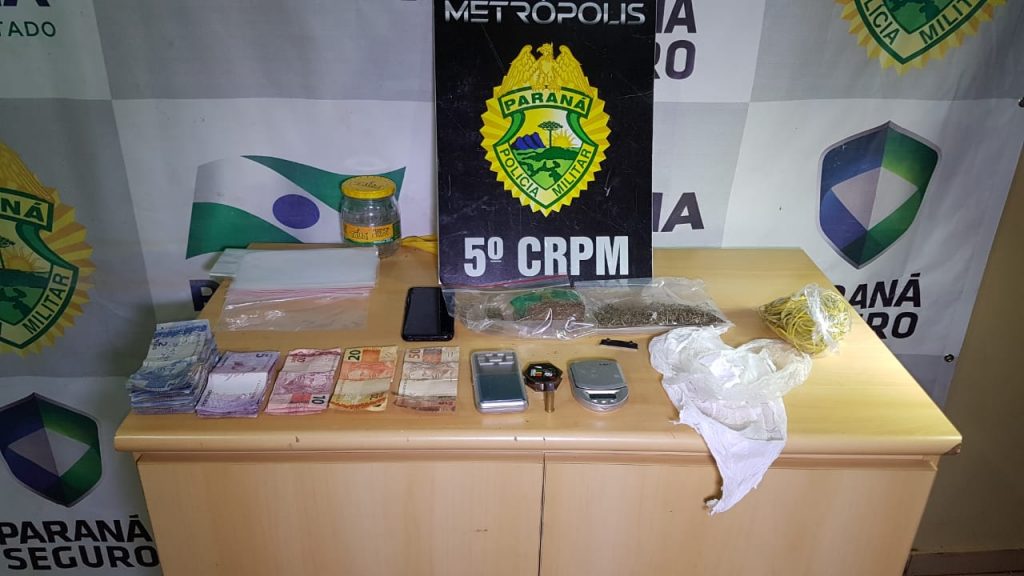 Jovens são detidos com maconha, cocaína e dinheiro no Bairro Canadá