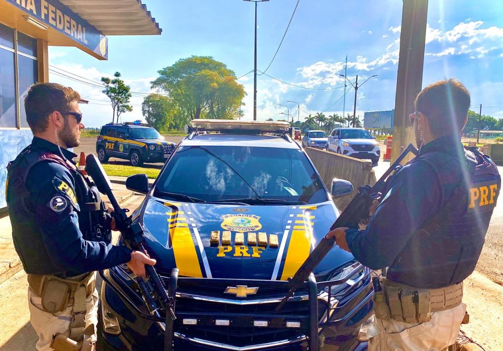 PRF apreende 6 kg de ouro, gerando um prejuízo de mais de R$ 2 milhões ao crime organizado