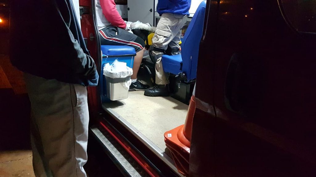 Jovem de 22 anos fica ferida em acidente no Bairro Periolo