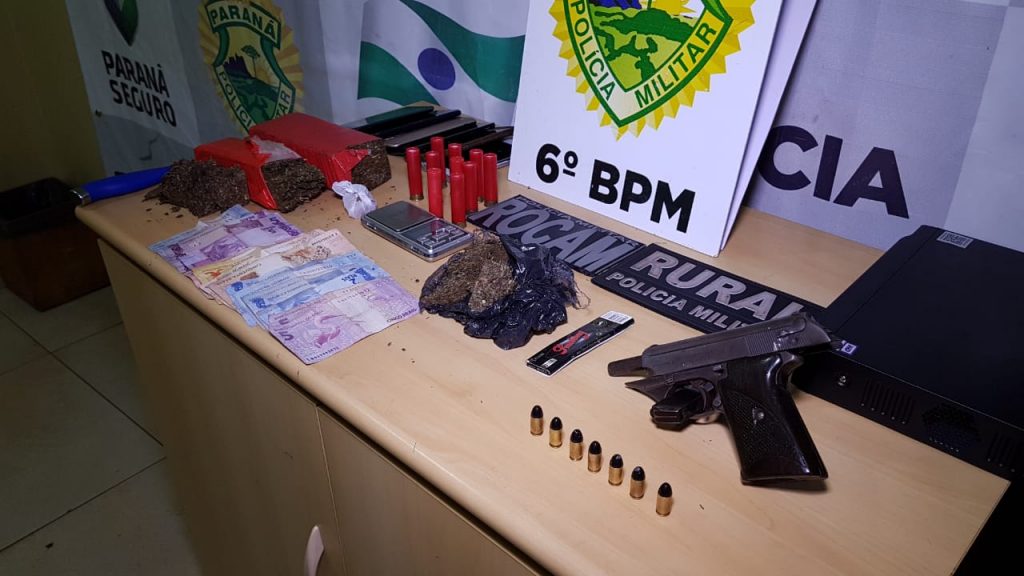 Polícia Militar apreende entorpecentes e munições, além de deter quatro pessoas