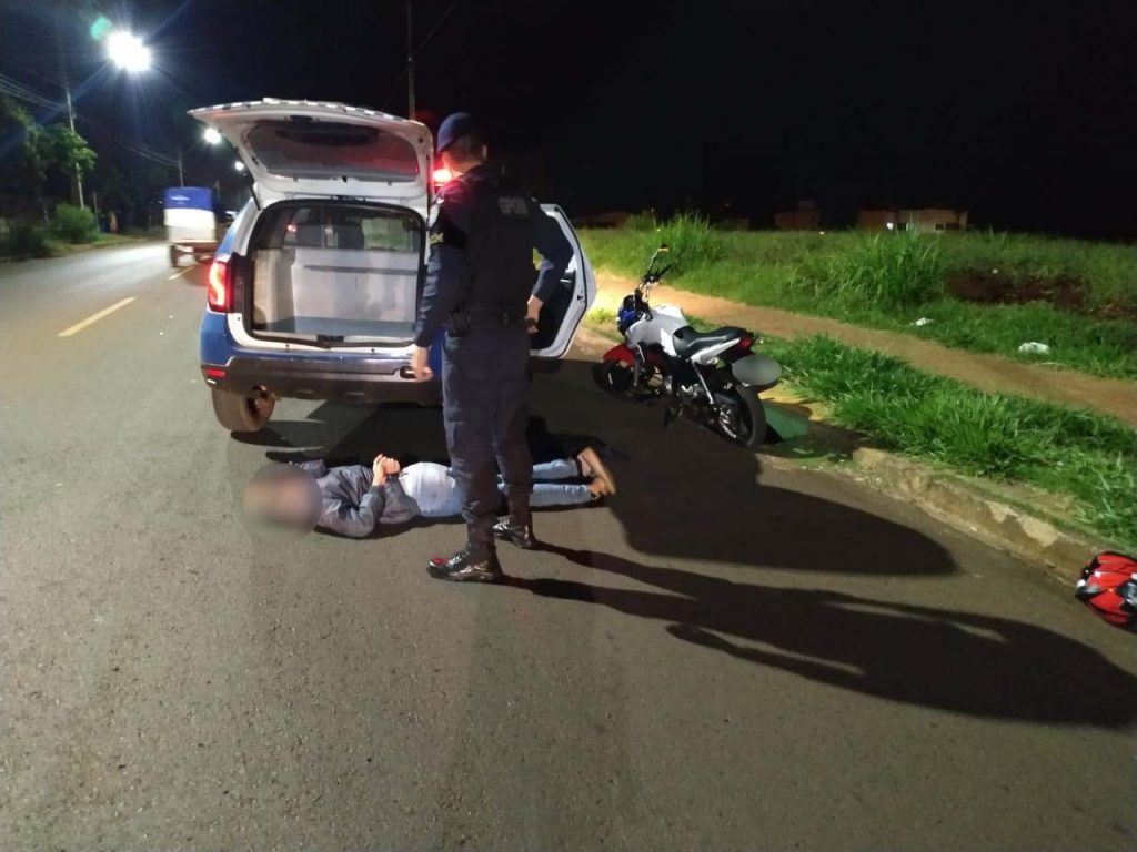 Motociclista provoca intensa perseguição, é detido pela Gpom e na Delegacia pede desculpas