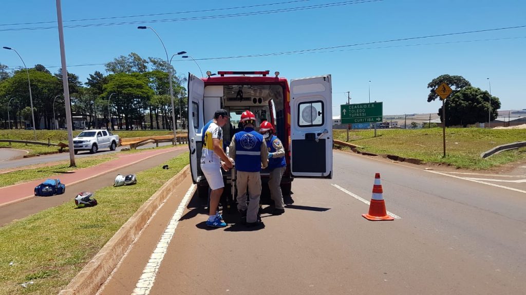 Motociclista perde o controle sofre queda ao acessar a Av. Barão do Rio Branco Motociclista perde o controle sofre queda ao acessar a Av. Barão do Rio Branco