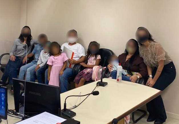 Amor multiplicado: casal de Peabiru adota cinco irmãos
