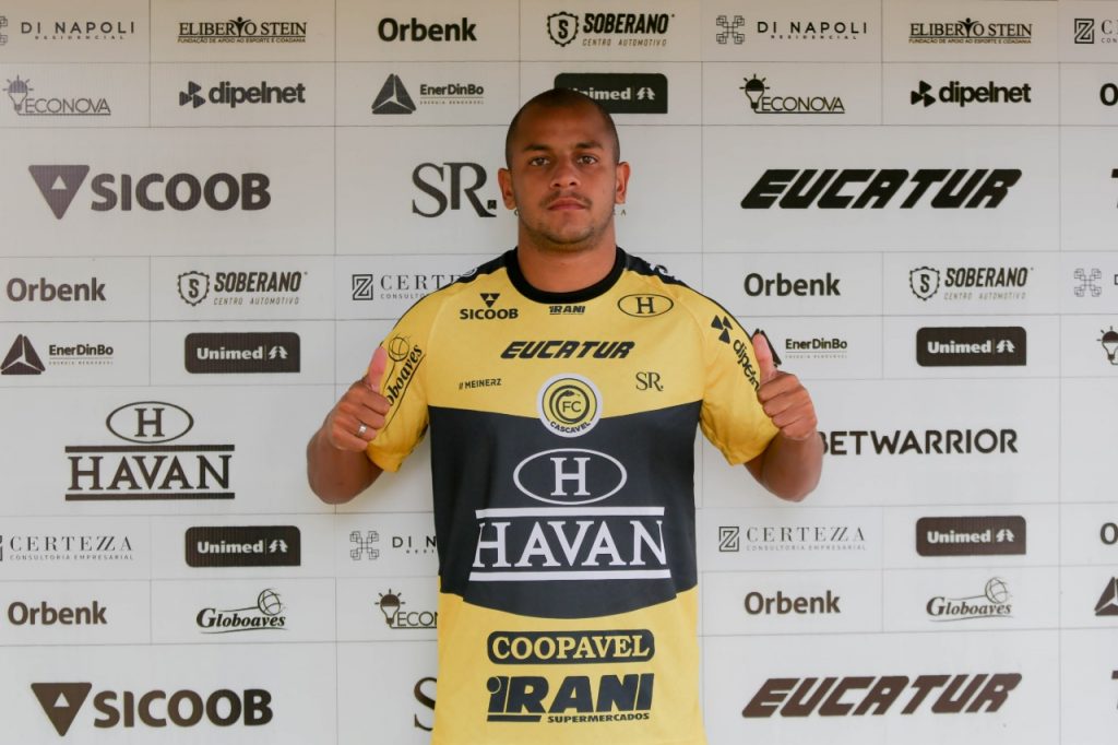 FC Cascavel contrata atacante Douglas para a sequência do Brasileirão da Série D