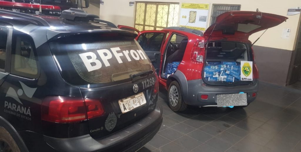 Carro com cigarros contrabandeados é apreendido pelo BPFron em Guaíra