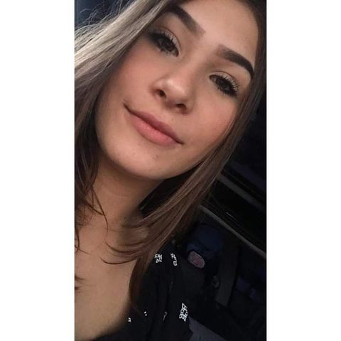 Tayná Isabelly de Souza de 16 anos está desaparecida