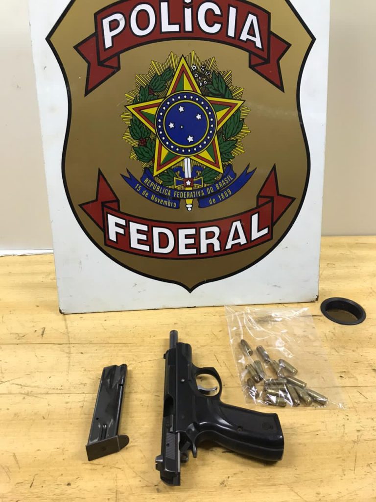 Homem é preso em Medianeira com carregamento de maconha e arma de fogo