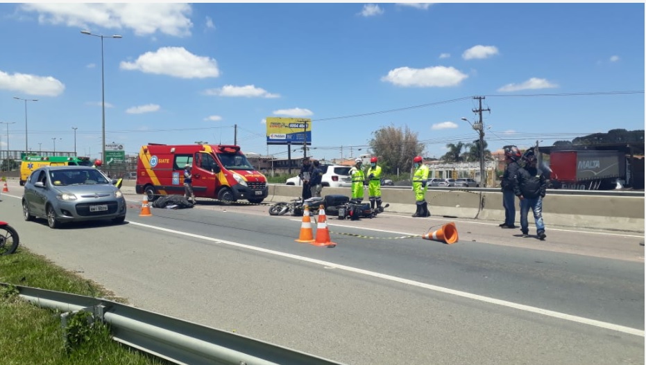 Motociclistas se envolvem em acidente e um deles morre ao ser atropelado