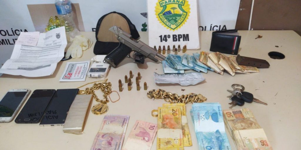 Foz do Iguaçu: Homens assaltam loja de veículos, batem carro durante fuga e são presos